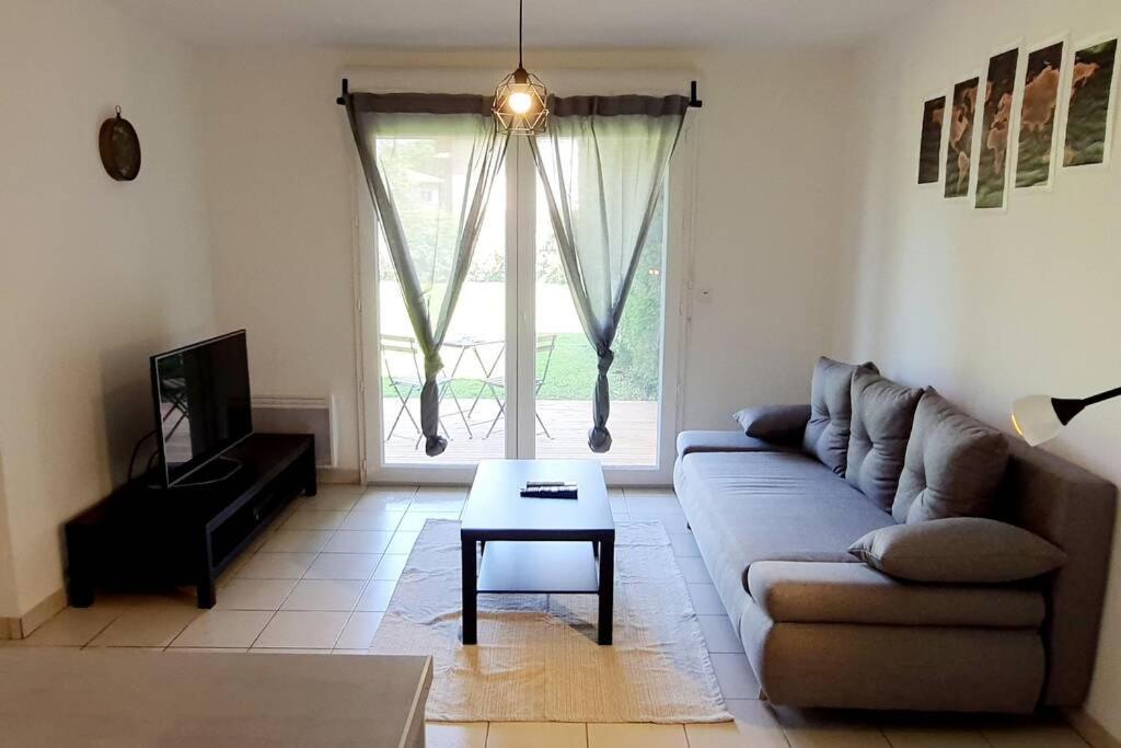 Charmant Appartement Avec Terrasse Et Jardin Au Calme Proche Bus Metro Тулуза Екстериор снимка